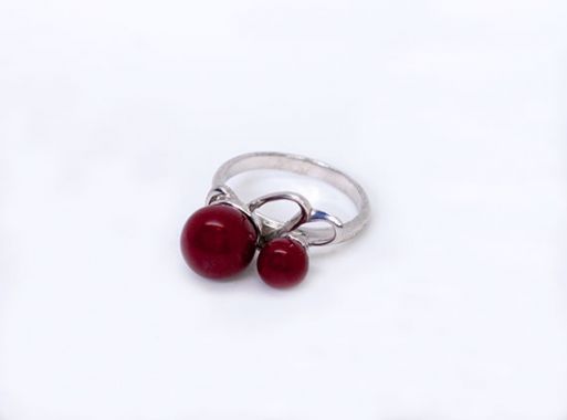 Серебряное кольцо с кораллом 41201 купить в магазине Самоцветы мира