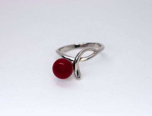 Серебряное кольцо с кораллом 41205 купить в магазине Самоцветы мира
