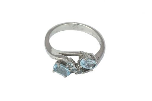 Серебряное кольцо с топазом 41383 купить в магазине Самоцветы мира