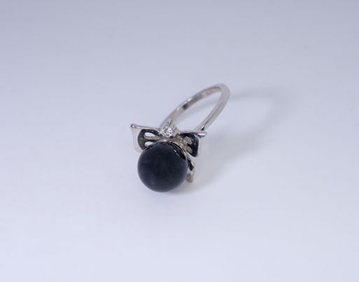 Серебряное кольцо с чёрным агатом 41873 купить в магазине Самоцветы мира