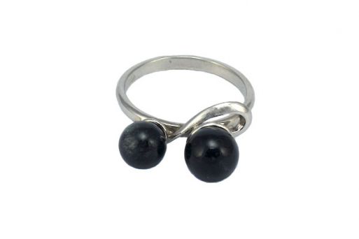 Серебряное кольцо с чёрным агатом 41883 купить в магазине Самоцветы мира
