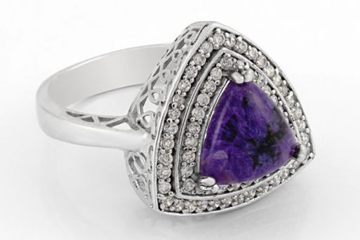 Серебряное кольцо с чароитом 41952 купить в магазине Самоцветы мира