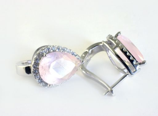 Серебряные серьги с розовым кварцем и фианитами 42563 купить в магазине Самоцветы мира