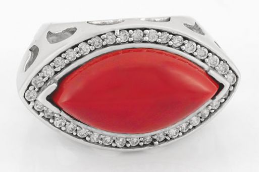 Серебряное кольцо с кораллом и фианитами 42580 купить в магазине Самоцветы мира