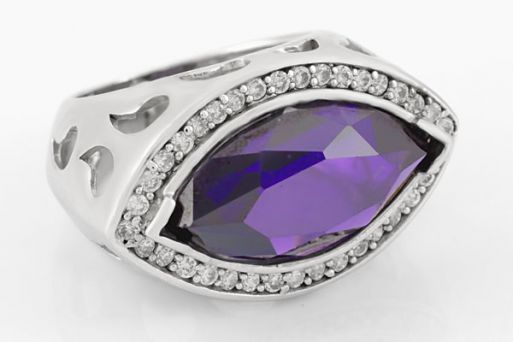 Серебряное кольцо с аметистом и фианитами 42585 купить в магазине Самоцветы мира