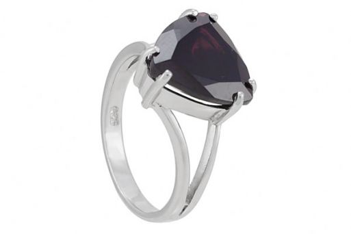 Серебряное кольцо с гранатом 42784 купить в магазине Самоцветы мира