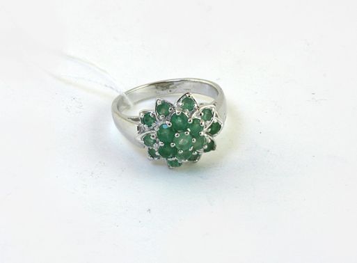 Серебряное кольцо с изумрудом 43514 купить в магазине Самоцветы мира
