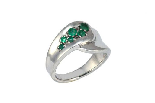 Серебряное кольцо с изумрудом 43634 купить в магазине Самоцветы мира