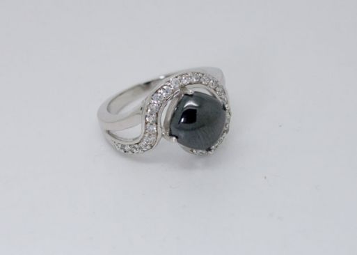 Серебряное кольцо с гематитом 43655 купить в магазине Самоцветы мира