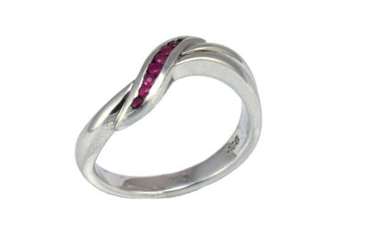 Серебряное кольцо с рубином 43670 купить в магазине Самоцветы мира