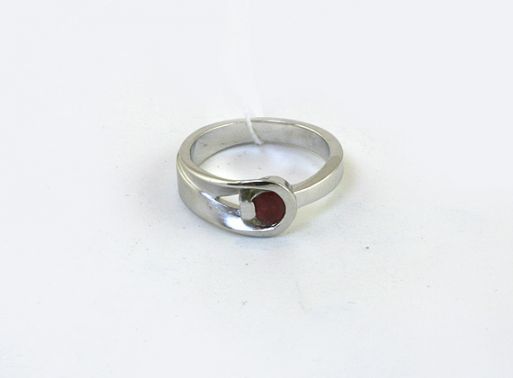 Серебряное кольцо с рубином 43671 купить в магазине Самоцветы мира