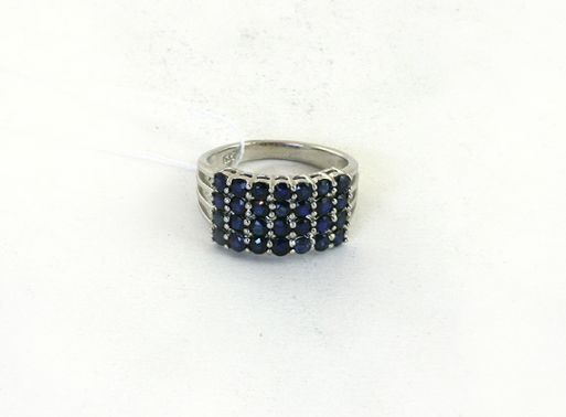 Серебряное кольцо с сапфиром 43685 купить в магазине Самоцветы мира