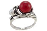 Кольцо из серебра с кораллом красным шар 10 мм роза 44756