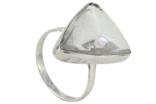 Кольцо из серебра 925 пробы с горным хрусталём.