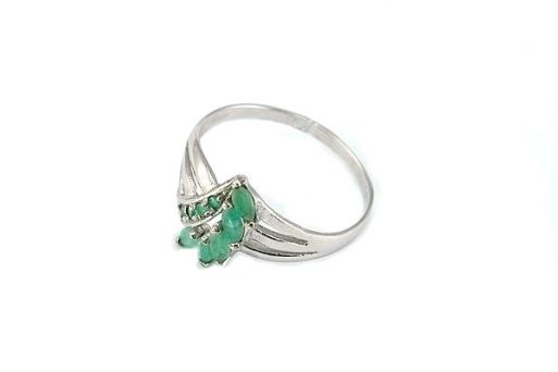 Серебряное кольцо с изумрудом 44922 купить в магазине Самоцветы мира