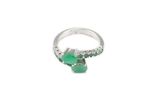 Серебряное кольцо с изумрудом 45017 купить в магазине Самоцветы мира