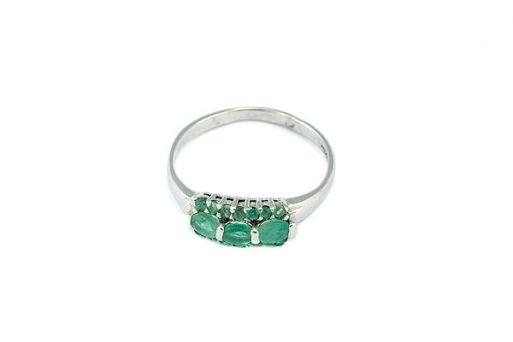 Серебряное кольцо с изумрудом 45054 купить в магазине Самоцветы мира