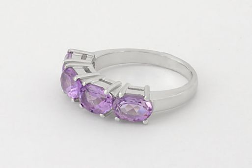 Серебряное кольцо с аметистом 45111 купить в магазине Самоцветы мира