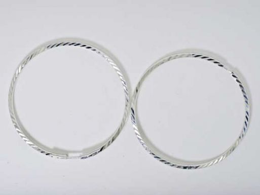 Серьги-кольца из серебра 925 пробы диаметром 45 мм.