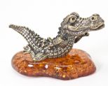 Сувенир янтарь Крокодил 268