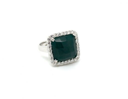 Серебряное кольцо с зелёным агатом и фианитами 46784 купить в магазине Самоцветы мира