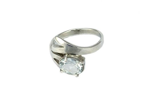 Серебряное кольцо с топазом 47547 купить в магазине Самоцветы мира