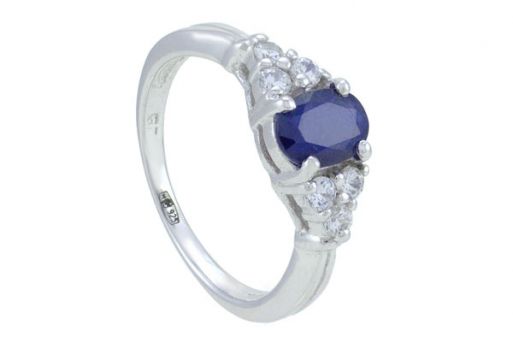 Серебряное кольцо с сапфиром и фианитами 47601 купить в магазине Самоцветы мира