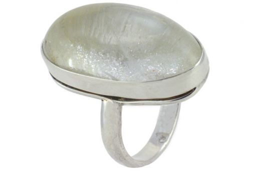 Кольцо из серебра 925 пробы с Горным хрусталём и серицитомом.