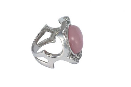 Кольцо из серебра 925 пробы с розовым кварцем.