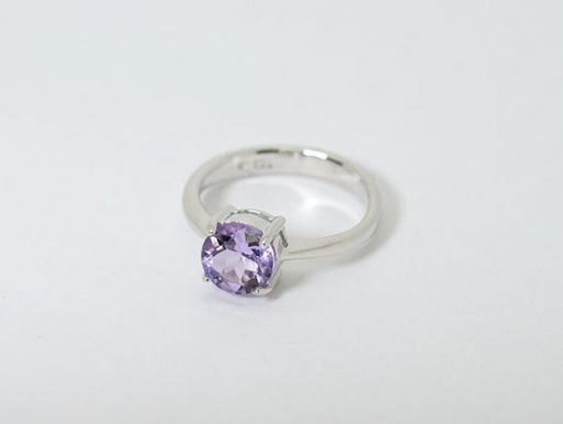 Серебряное кольцо с аметистом 48709 купить в магазине Самоцветы мира