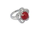 Кольцо из серебра с кораллом красным и фианитами круг 10 мм 49002