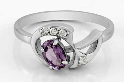 Серебряное кольцо с аметистом и фианитами 50532 купить в магазине Самоцветы мира
