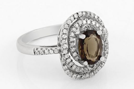 Серебряное кольцо с раухтопазом и фианитами 50956 купить в магазине Самоцветы мира
