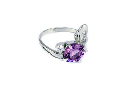 Серебряное кольцо с аметистом и фианитами 51140 купить в магазине Самоцветы мира