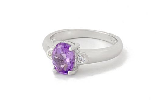 Серебряное кольцо с аметистом и фианитами 51687 купить в магазине Самоцветы мира