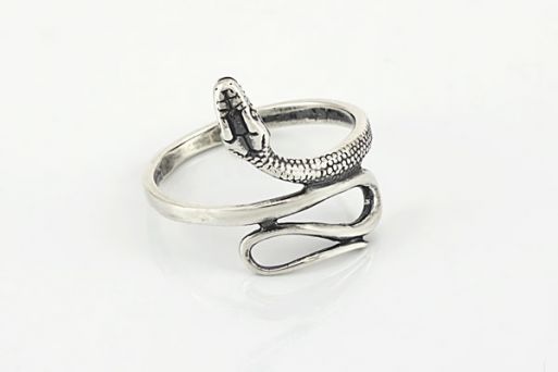 Серебряное кольцо змейка 52367 купить в магазине Самоцветы мира