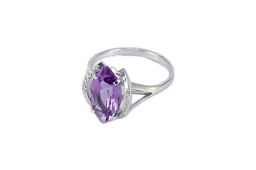 Серебряное кольцо с аметистом и фианитами 52396 купить в магазине Самоцветы мира