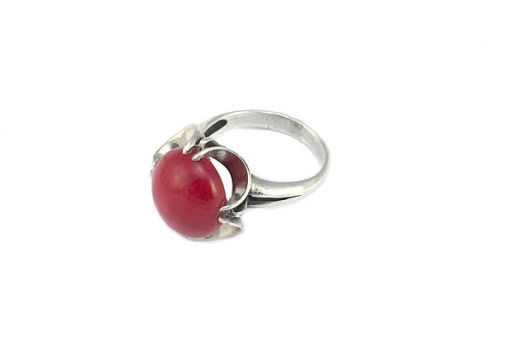 Серебряное кольцо с кораллом 52412 купить в магазине Самоцветы мира