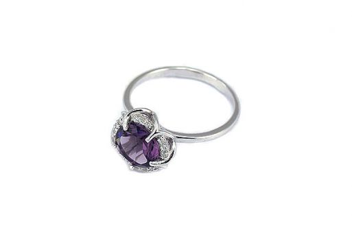 Серебряное кольцо с аметистом и фианитами 52417 купить в магазине Самоцветы мира