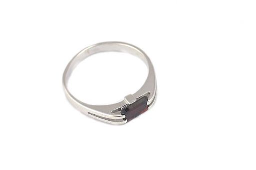 Серебряное кольцо с гранатом 52453 купить в магазине Самоцветы мира