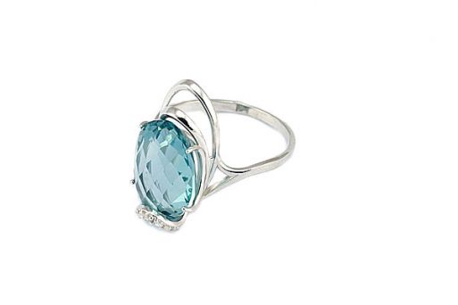 Серебряное кольцо с топазом и фианитами 52505 купить в магазине Самоцветы мира