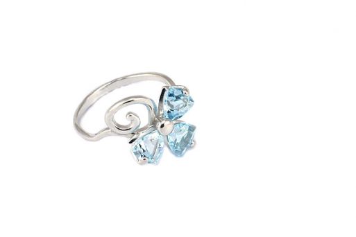 Серебряное кольцо с топазом 52243 купить в магазине Самоцветы мира