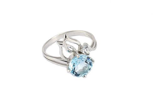 Серебряное кольцо с топазом и фианитами 52548 купить в магазине Самоцветы мира