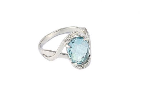 Серебряное кольцо с топазом и фианитами 52550 купить в магазине Самоцветы мира