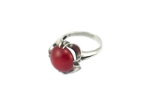 Серебряное кольцо с кораллом 52623 купить в магазине Самоцветы мира