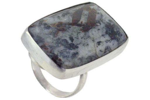 Серебряное кольцо с астрофиллитом 52765 купить в магазине Самоцветы мира