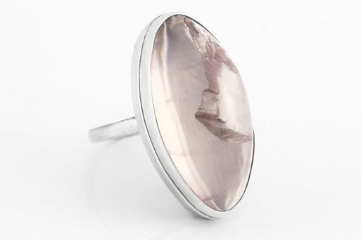 Серебряное кольцо с розовым кварцем 52770 купить в магазине Самоцветы мира