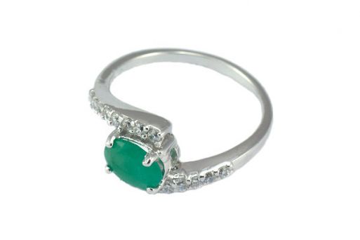 Серебряное кольцо с изумрудом и фианитами 52892 купить в магазине Самоцветы мира