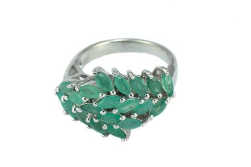 Серебряное кольцо с изумрудом 52907 купить в магазине Самоцветы мира
