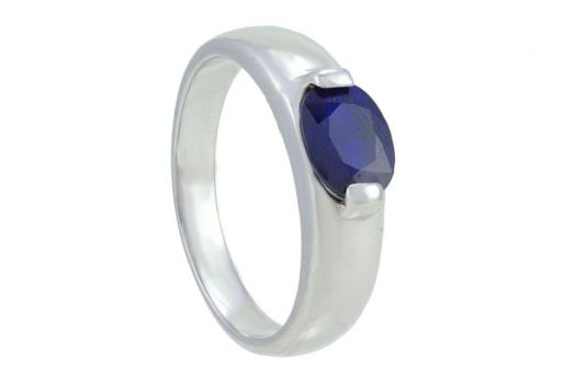 Серебряное кольцо с сапфиром 52921 купить в магазине Самоцветы мира